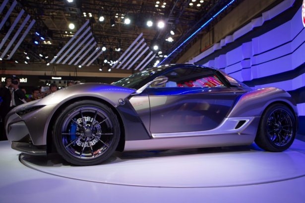 Devlerden gövde gösterisi 166