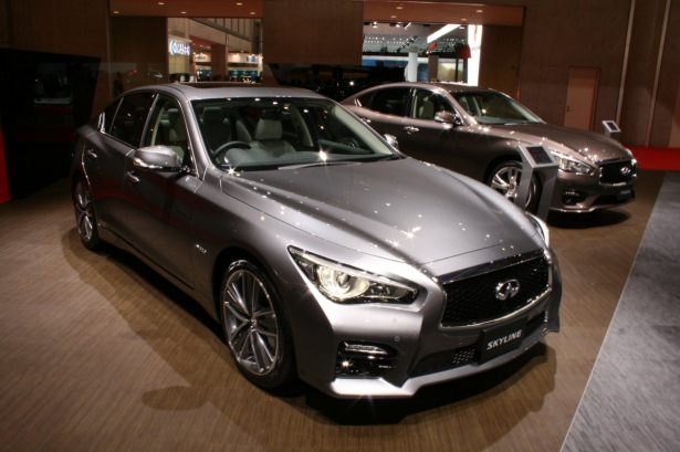 Devlerden gövde gösterisi 215