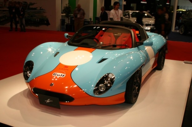 Devlerden gövde gösterisi 217