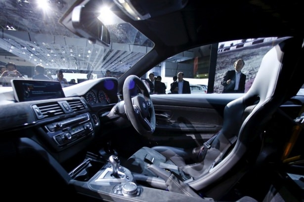 Devlerden gövde gösterisi 23