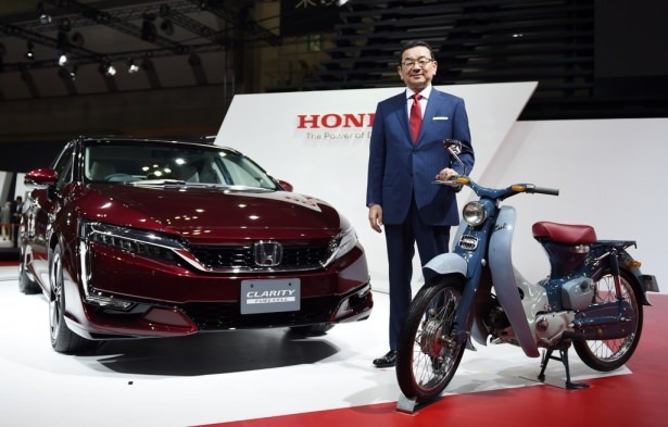 Devlerden gövde gösterisi 48