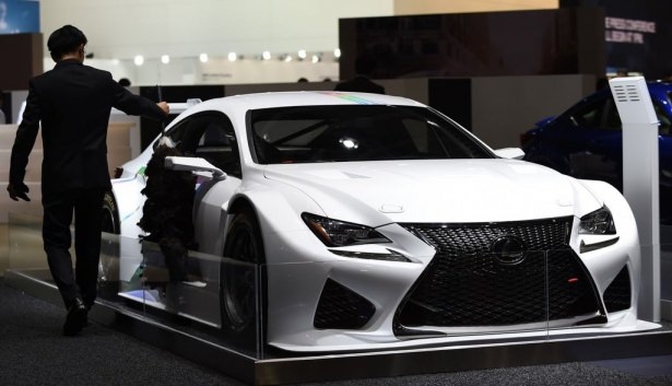 Devlerden gövde gösterisi 50