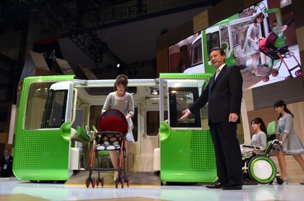 Devlerden gövde gösterisi 55