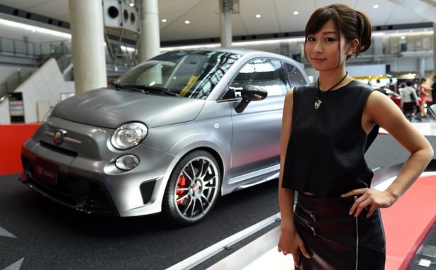 Devlerden gövde gösterisi 99