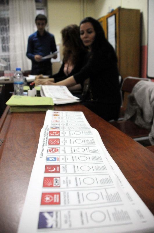 Türkiye sandık başında! İşte ilk kareler 23