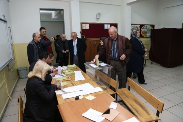 Türkiye sandık başında! İşte ilk kareler 3