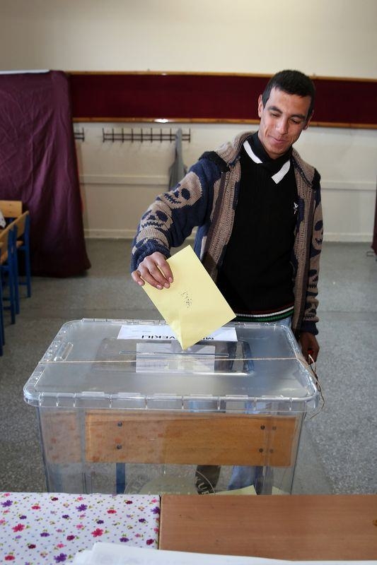 Türkiye sandık başında! İşte ilk kareler 30