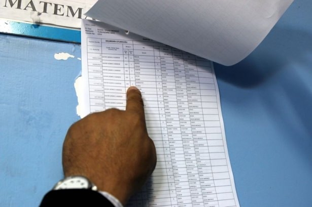 Türkiye sandık başında! İşte ilk kareler 36