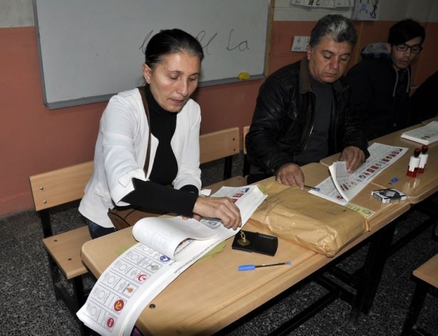 Türkiye sandık başında! İşte ilk kareler 42
