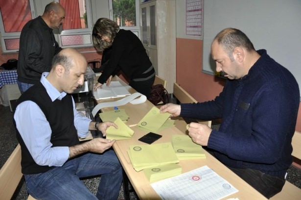 Türkiye sandık başında! İşte ilk kareler 43