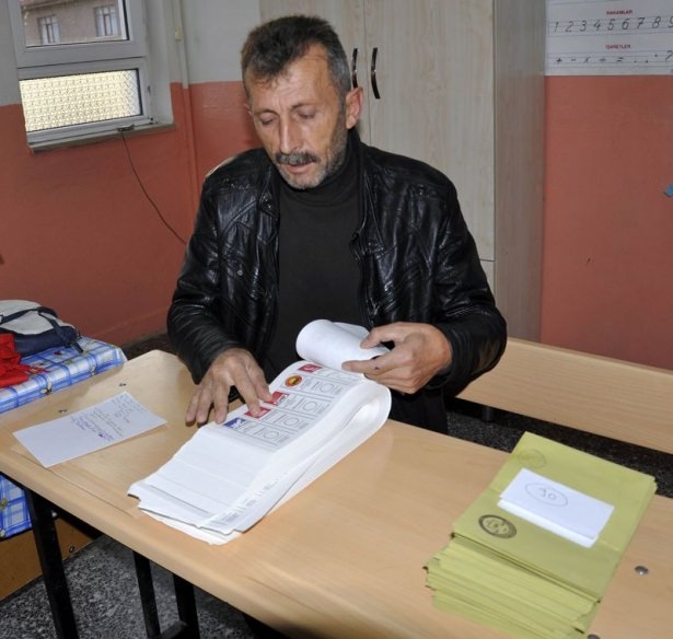 Türkiye sandık başında! İşte ilk kareler 44
