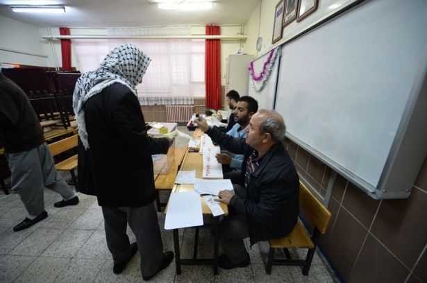 Türkiye sandık başında! İşte ilk kareler 8