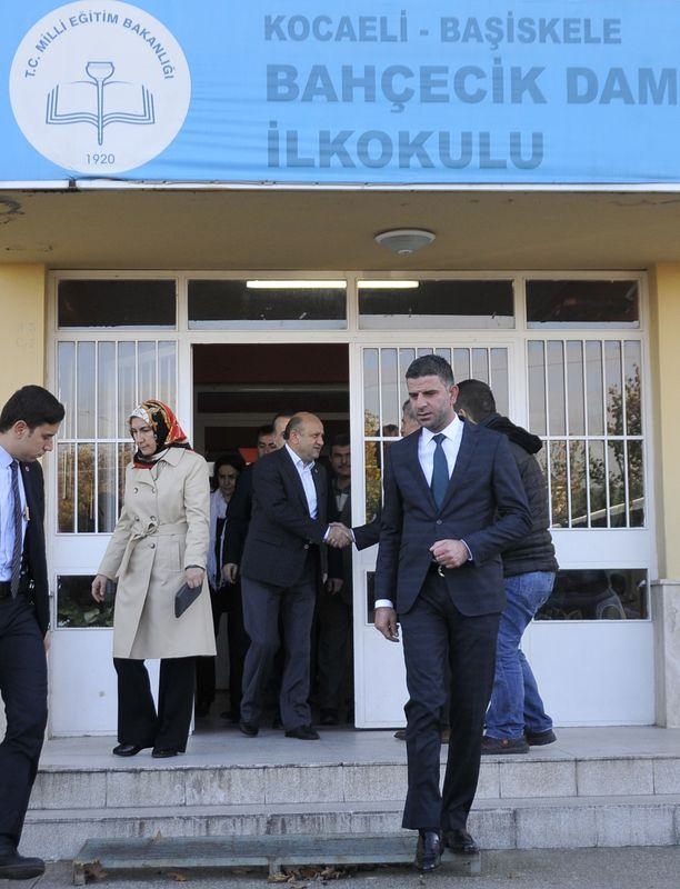 Siyasiler sandık başında 10