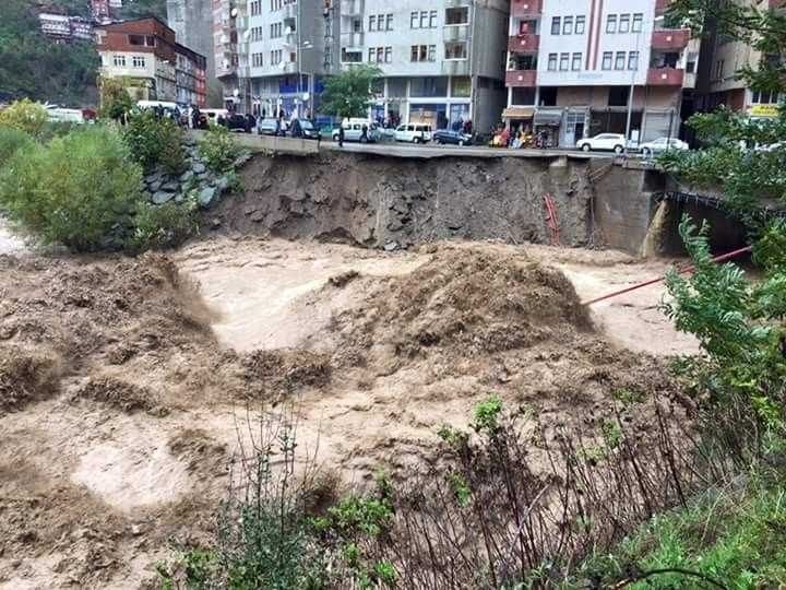 Artvin'de sel ve heyelan faciası 2