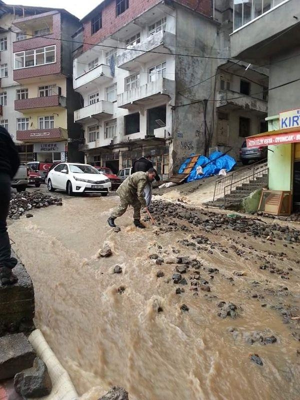 Artvin'de sel ve heyelan faciası 55