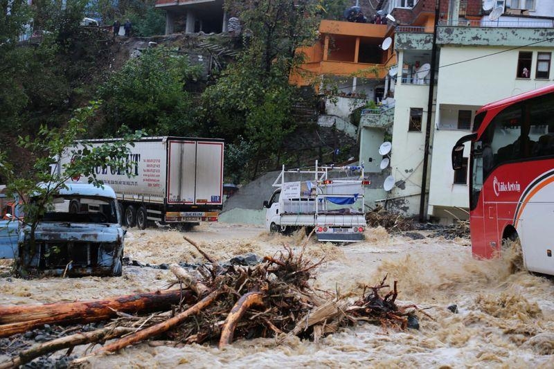 Artvin'de sel ve heyelan faciası 64