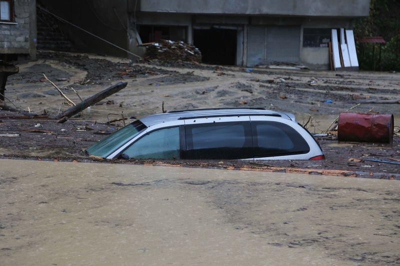 Artvin'de sel ve heyelan faciası 7