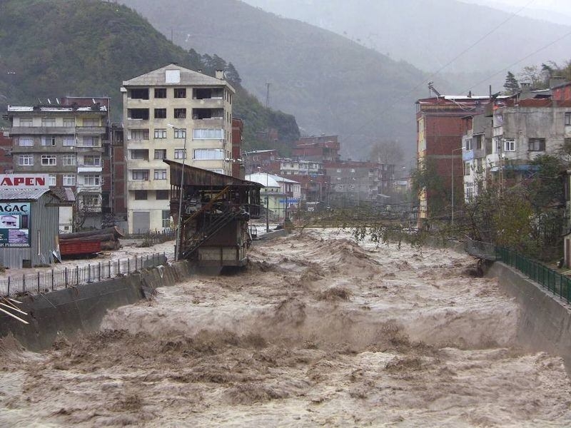 Artvin'de sel ve heyelan faciası 8