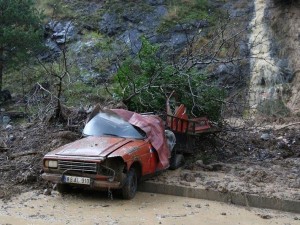 Artvin'de sel ve heyelan faciası