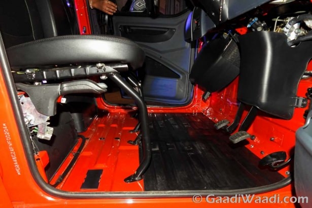 15 TL'lik otomobilden ilk kareler 40