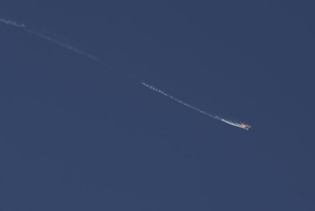 Suriye sınırında uçak düştü 6