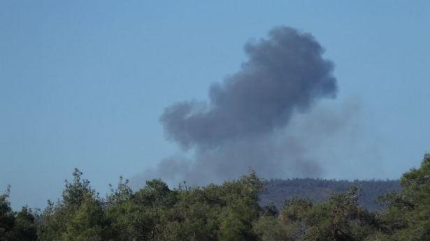 Suriye sınırında uçak düştü 7