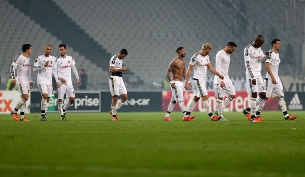 Cenk Kartal'ı uçurdu 8