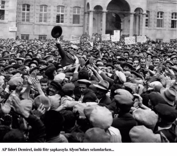 Türkiye yakın tarihinin bilinmeyen fotoğrafları 50