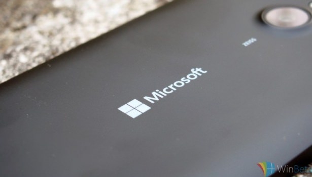Microsoft’un yeni telefonu satışa sunuldu 16
