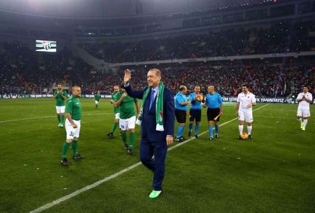 Santrayı Erdoğan yaptı, ilk golü o attı 18