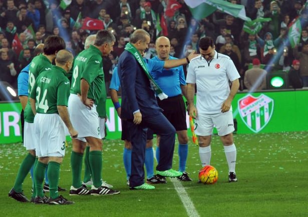 Santrayı Erdoğan yaptı, ilk golü o attı 22