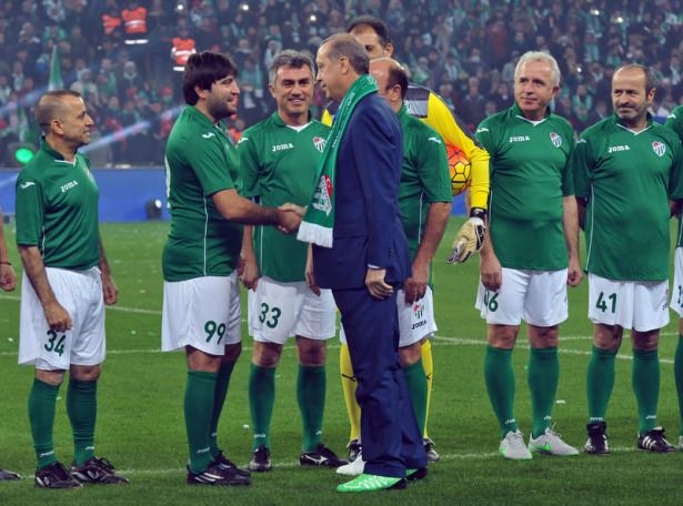 Santrayı Erdoğan yaptı, ilk golü o attı 27