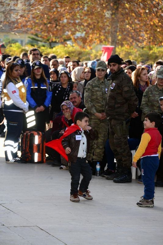 Şehitler gözyaşlarıyla son yolculuğuna uğurlandı 19