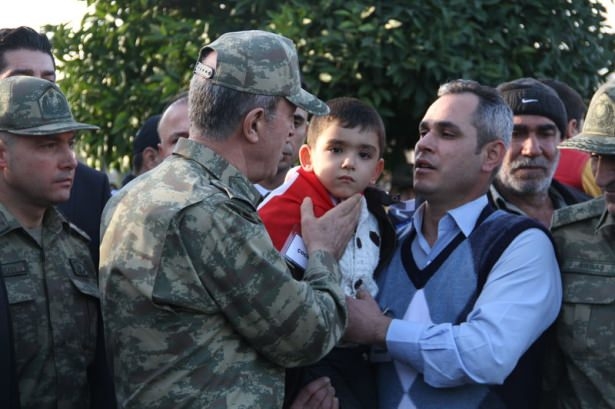 Şehitler gözyaşlarıyla son yolculuğuna uğurlandı 29