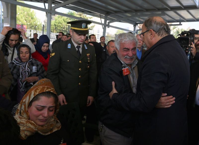 Şehitler gözyaşlarıyla son yolculuğuna uğurlandı 35