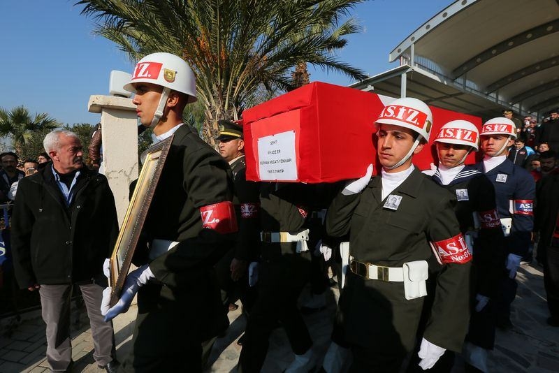 Şehitler gözyaşlarıyla son yolculuğuna uğurlandı 51