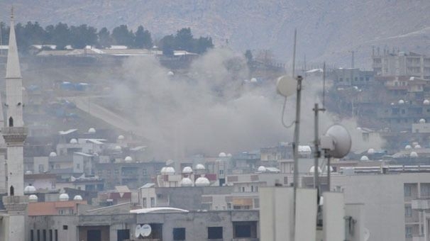 Cizre’de çatışmalar sürüyor, bazı aileler camiye sığındı 8
