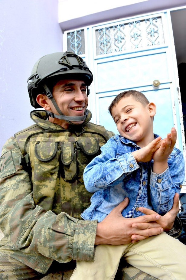 Devlet her an vatandaşının yanında 1