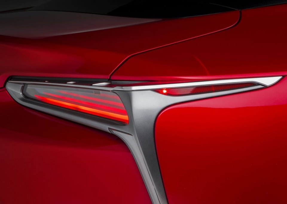 BMW 6'ya yeni rakip: Lexus LC 500 2017 25