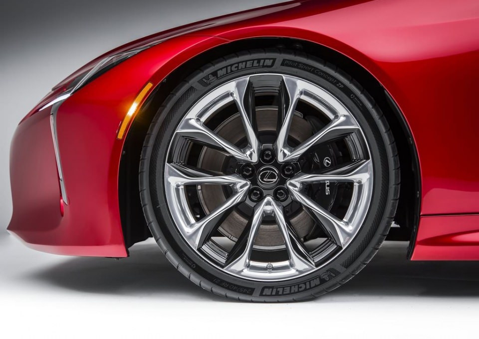 BMW 6'ya yeni rakip: Lexus LC 500 2017 26