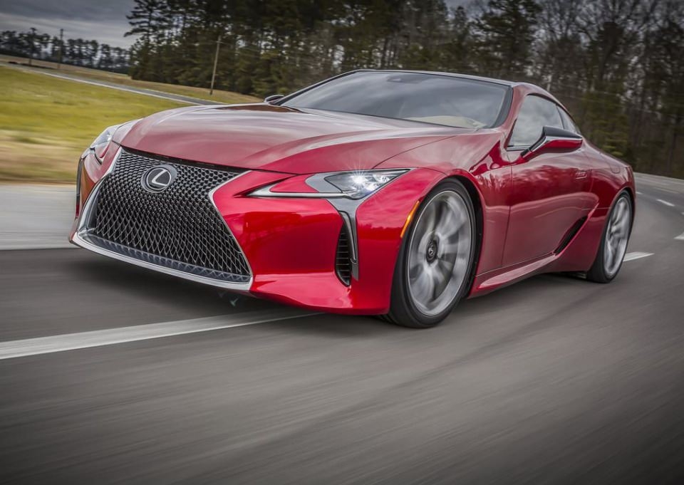 BMW 6'ya yeni rakip: Lexus LC 500 2017 32