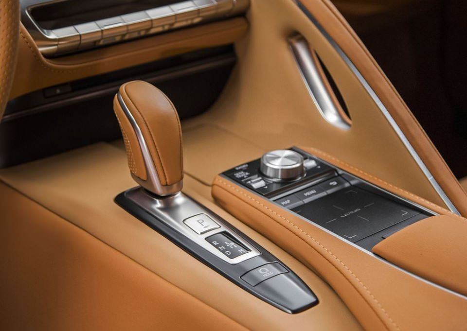 BMW 6'ya yeni rakip: Lexus LC 500 2017 63