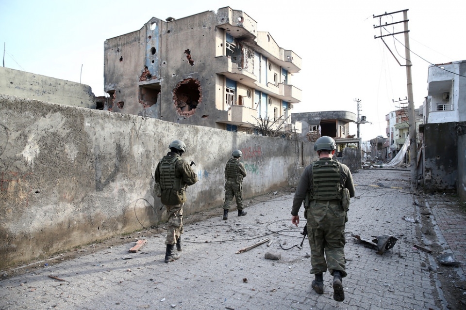 Cizre'de PKK'nın inlerine operasyon 17