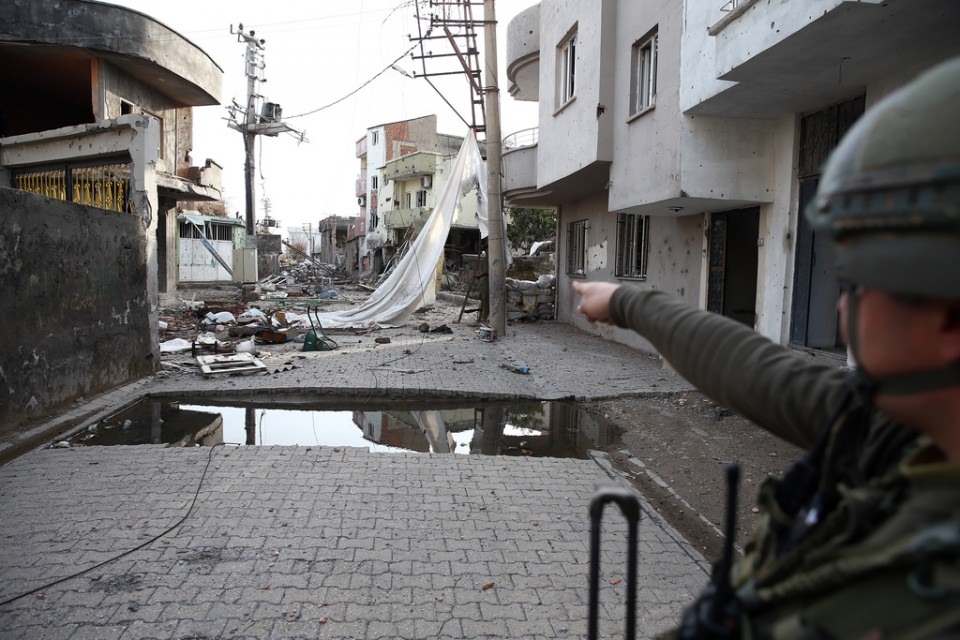 Cizre'de PKK'nın inlerine operasyon 18