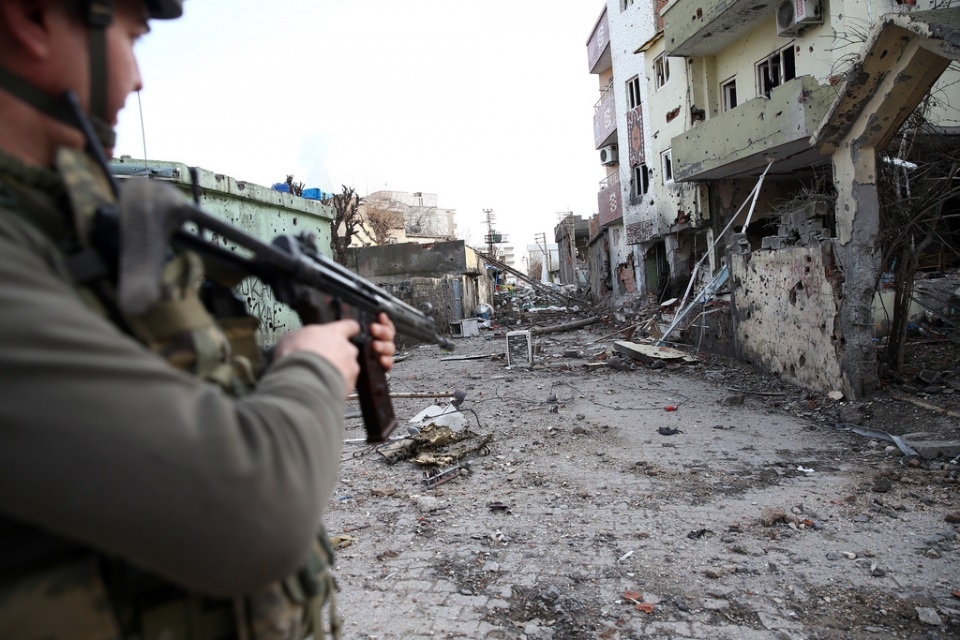 Cizre'de PKK'nın inlerine operasyon 22