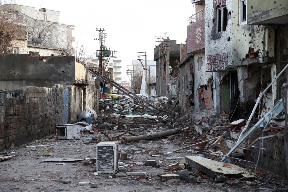 Cizre'de PKK'nın inlerine operasyon 23