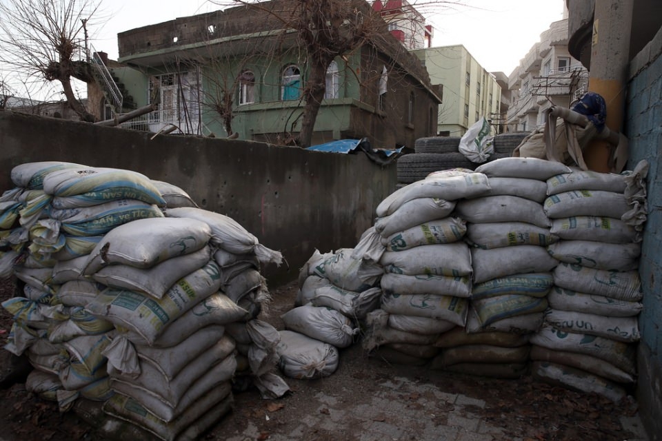 Cizre'de PKK'nın inlerine operasyon 44