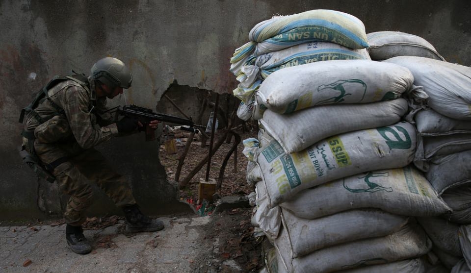 Cizre'de PKK'nın inlerine operasyon 46