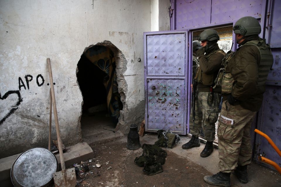 Cizre'de PKK'nın inlerine operasyon 47