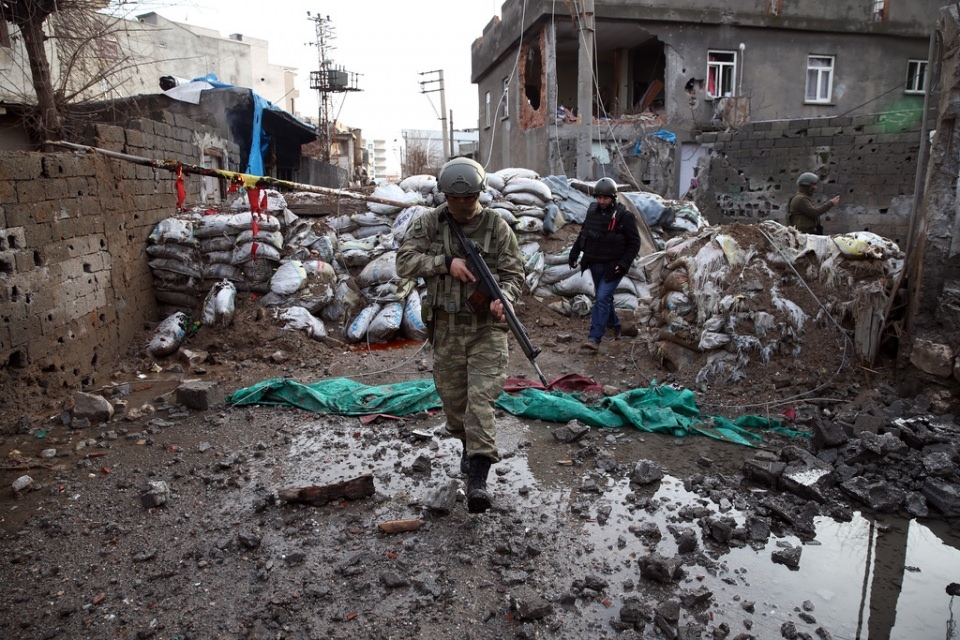 Cizre'de PKK'nın inlerine operasyon 55